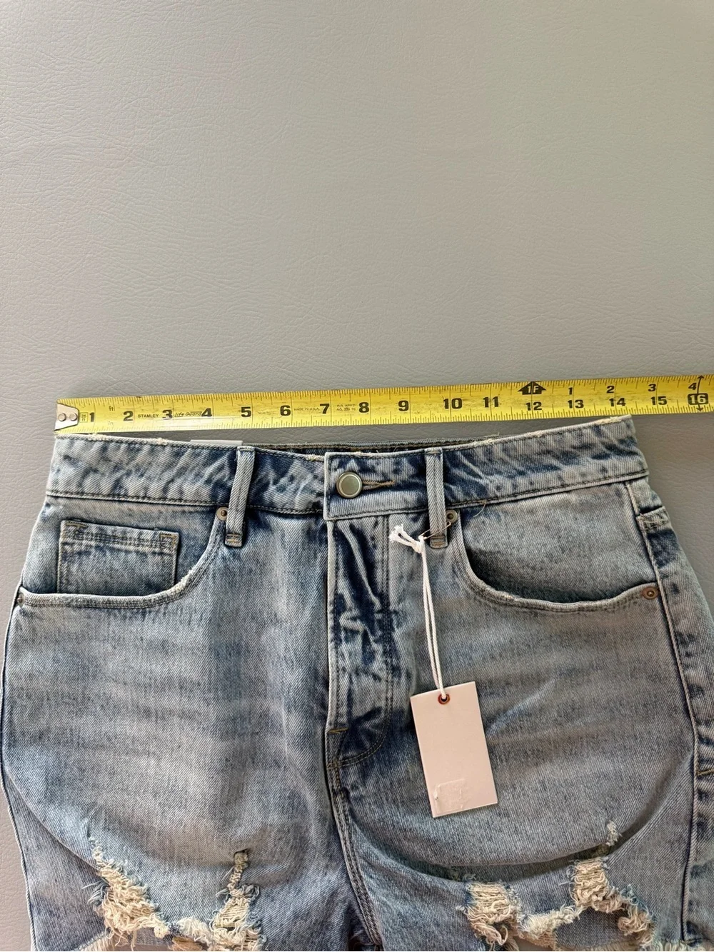 Good American Bombshell Denim Shorts Sz 6 / 28 - Distressed Bleach High Rise NEW